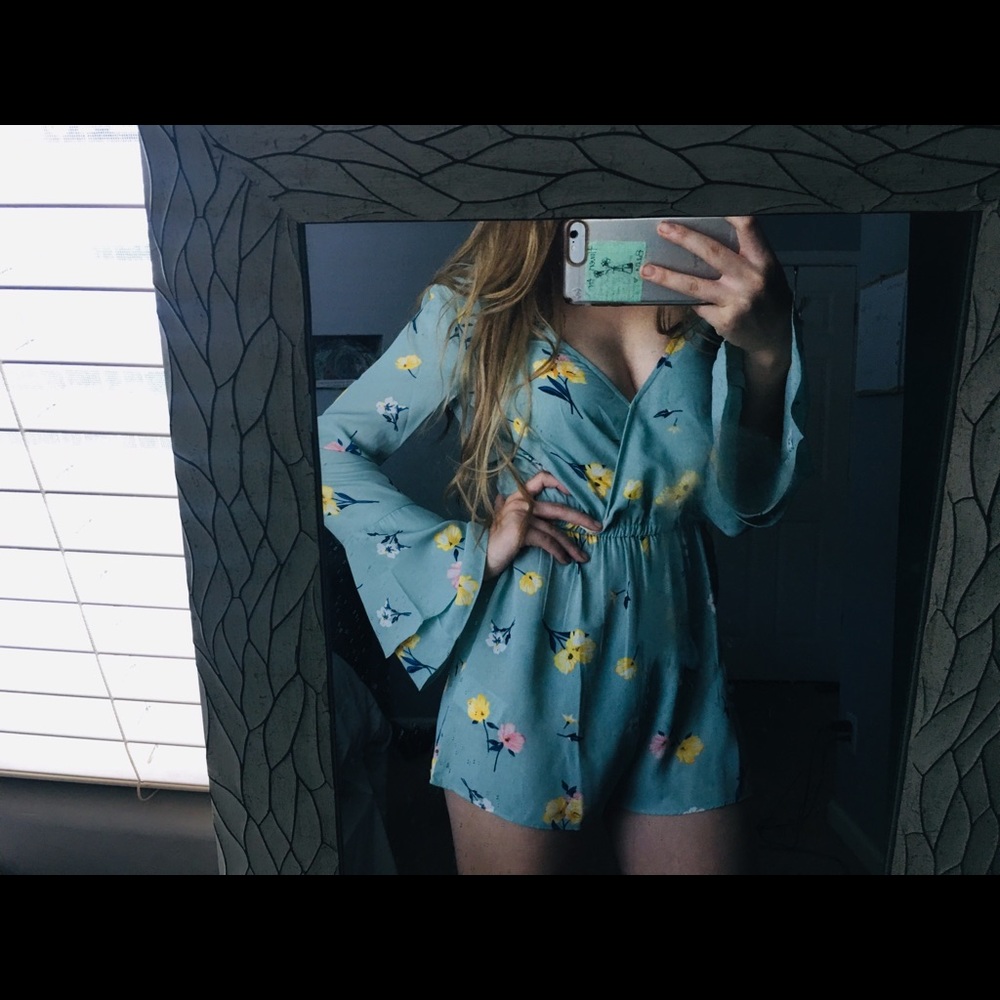 New H&M: FLORAL ROMPER🌸